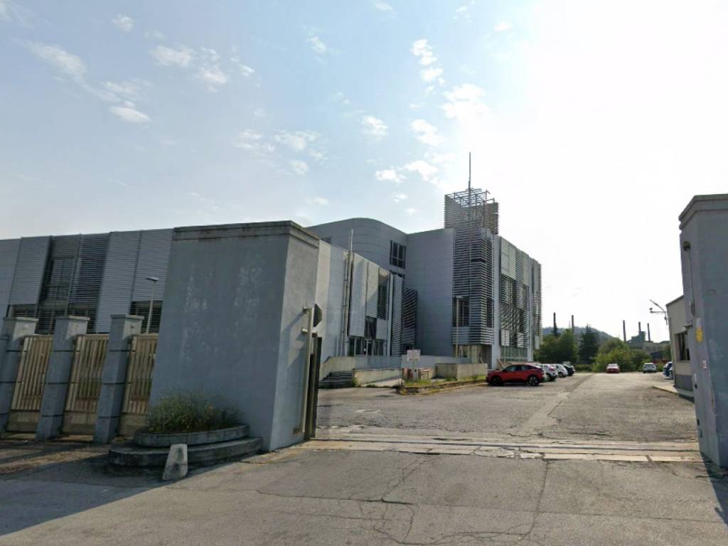 ufficio in vendita a Cairo Montenotte