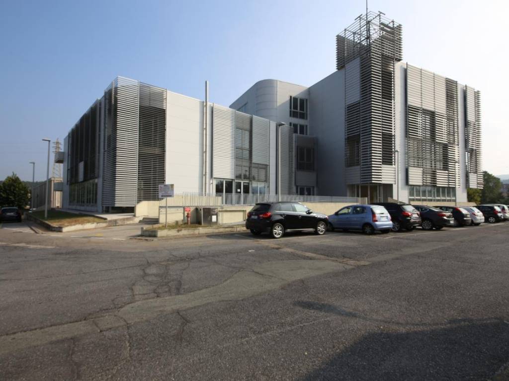 ufficio in vendita a Cairo Montenotte