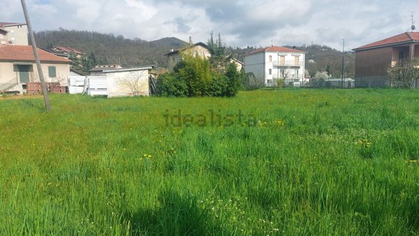 terreno edificabile in vendita a Cairo Montenotte