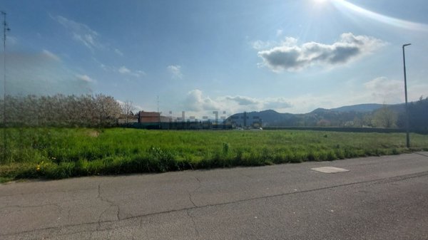 terreno edificabile in vendita a Cairo Montenotte