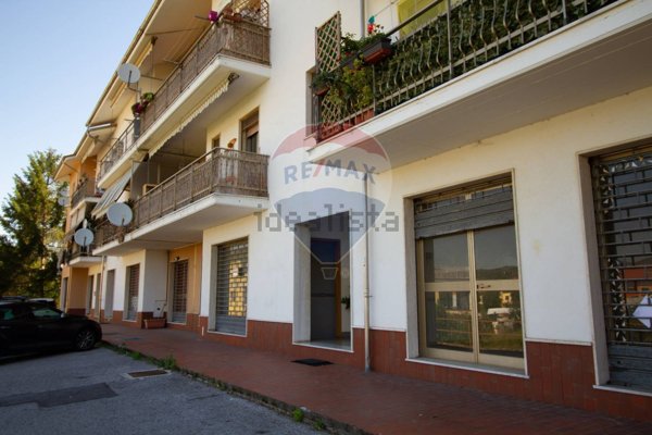 locale di sgombero in vendita a Cairo Montenotte