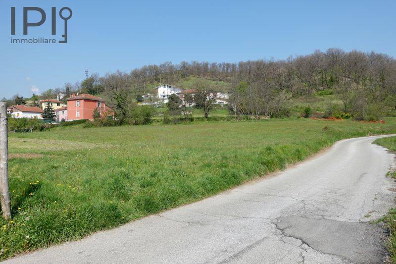 terreno edificabile in vendita a Cairo Montenotte in zona Bragno