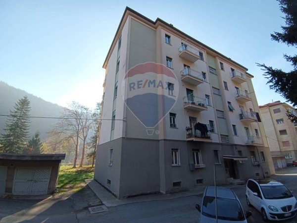 appartamento in vendita a Cairo Montenotte in zona Ferrania