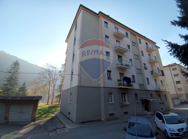 appartamento in vendita a Cairo Montenotte in zona Ferrania