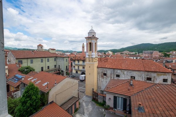 appartamento in vendita a Cairo Montenotte