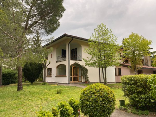 casa indipendente in vendita a Cairo Montenotte