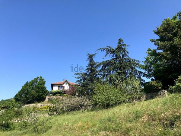 casa indipendente in vendita a Cairo Montenotte