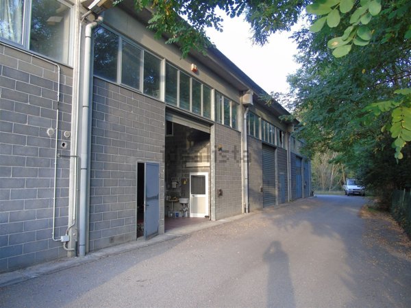 ufficio in vendita a Cairo Montenotte in zona Carnovale