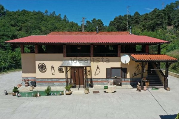 casa indipendente in vendita a Cairo Montenotte