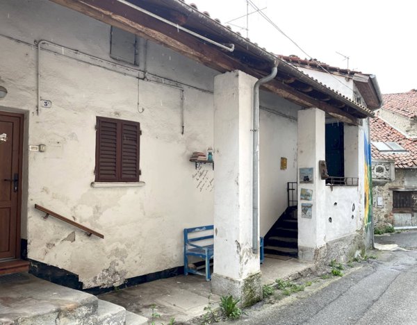 casa indipendente in vendita a Cairo Montenotte