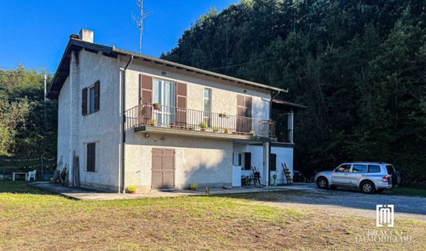 casa indipendente in vendita a Cairo Montenotte