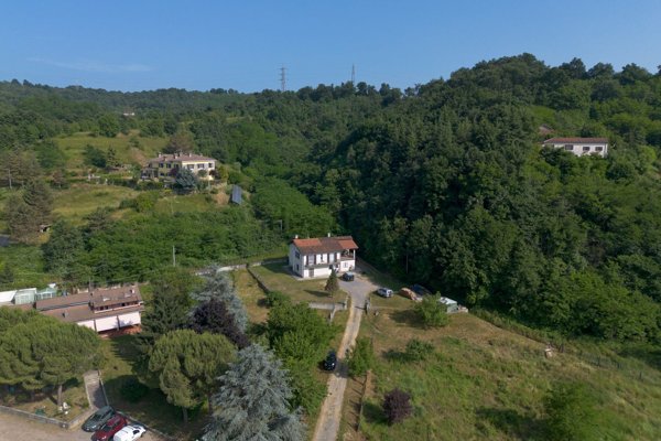 casa indipendente in vendita a Cairo Montenotte