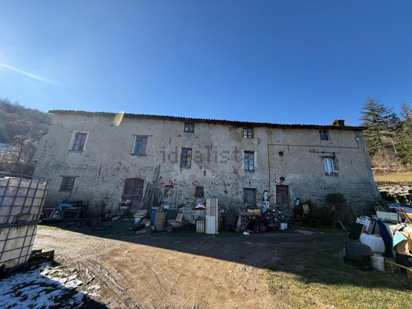 casale in vendita a Cairo Montenotte