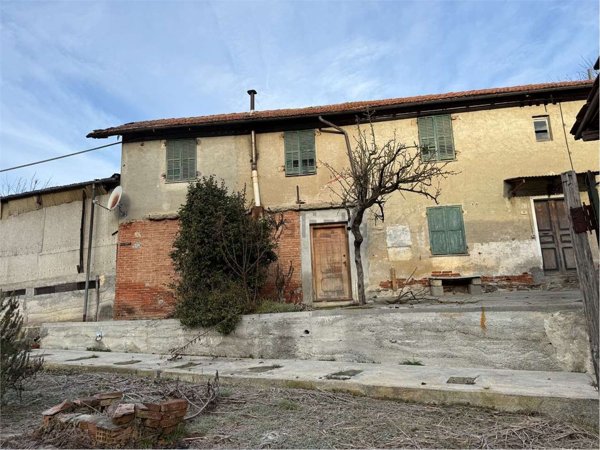 casa indipendente in vendita a Cairo Montenotte