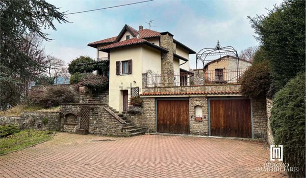 casa indipendente in vendita a Cairo Montenotte