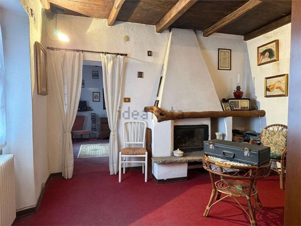 casa indipendente in vendita a Cairo Montenotte in zona Carretto