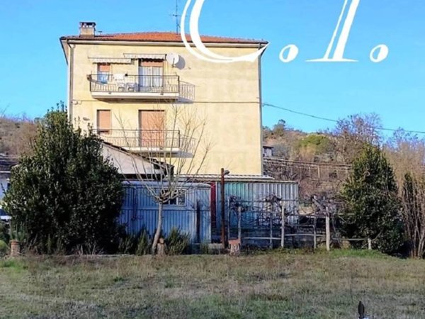 appartamento in vendita a Cairo Montenotte in zona Ville