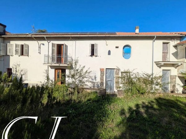 casa indipendente in vendita a Cairo Montenotte