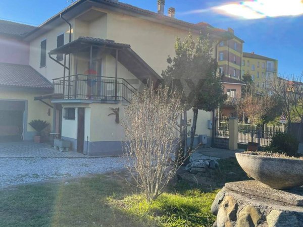 casa indipendente in vendita a Cairo Montenotte