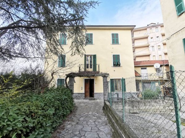 intera palazzina in vendita a Cairo Montenotte