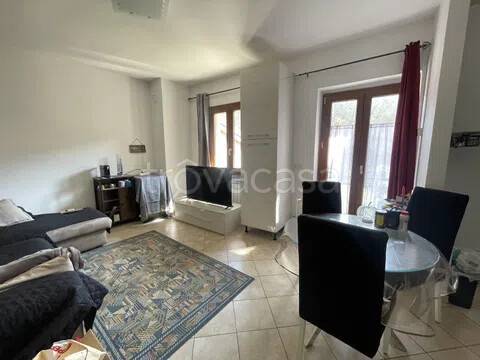 casa indipendente in vendita a Cairo Montenotte in zona Ville