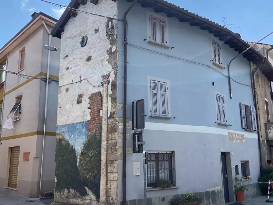 casa indipendente in vendita a Cairo Montenotte in zona Monti