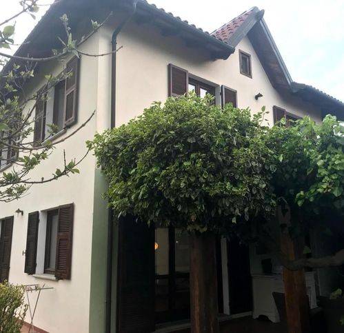 casa indipendente in vendita a Cairo Montenotte