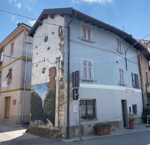 casa indipendente in vendita a Cairo Montenotte