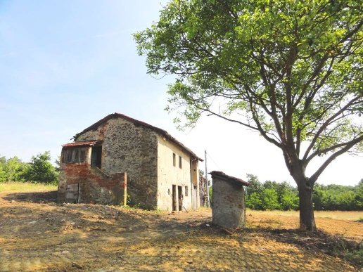 casale in vendita a Cairo Montenotte