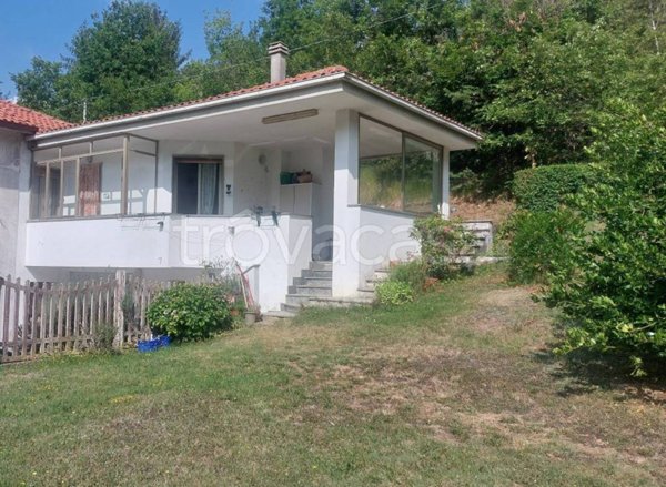 casa indipendente in vendita a Cairo Montenotte in zona Bragno