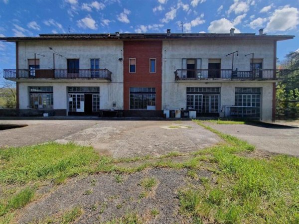 casa indipendente in vendita a Cairo Montenotte