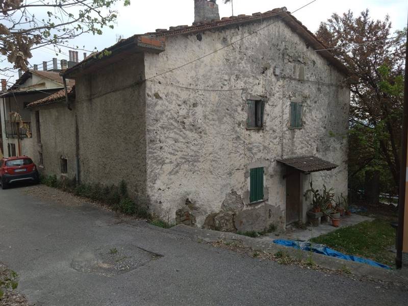 appartamento in vendita a Cairo Montenotte in zona Carretto