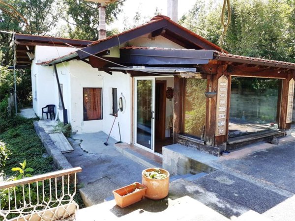 casa indipendente in vendita a Cairo Montenotte