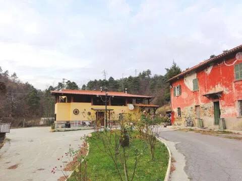 casa indipendente in vendita a Cairo Montenotte