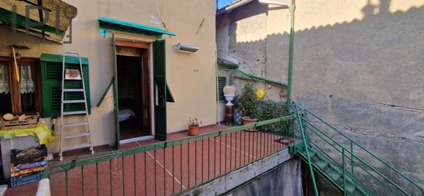 appartamento in vendita a Cairo Montenotte in zona Ferrania