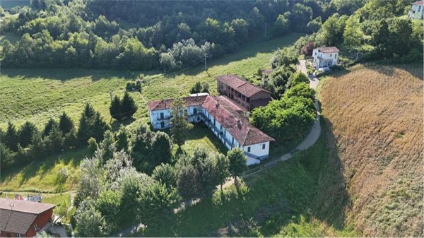 casa indipendente in vendita a Cairo Montenotte in zona Carretto