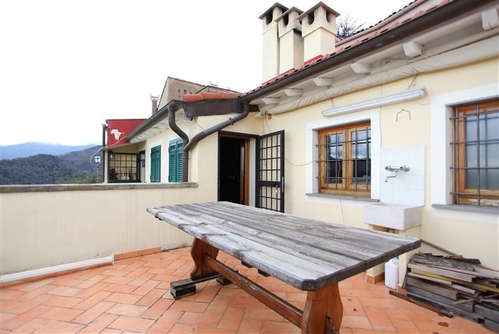 casa semindipendente in vendita a Calice Ligure in zona Carbuta