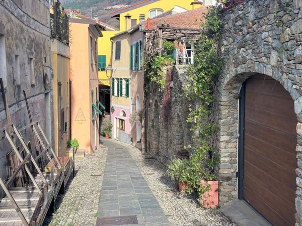 appartamento in vendita a Calice Ligure