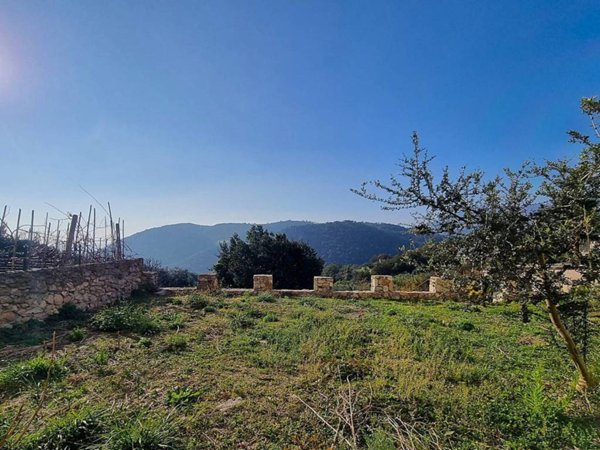 appartamento in vendita a Calice Ligure in zona Carbuta