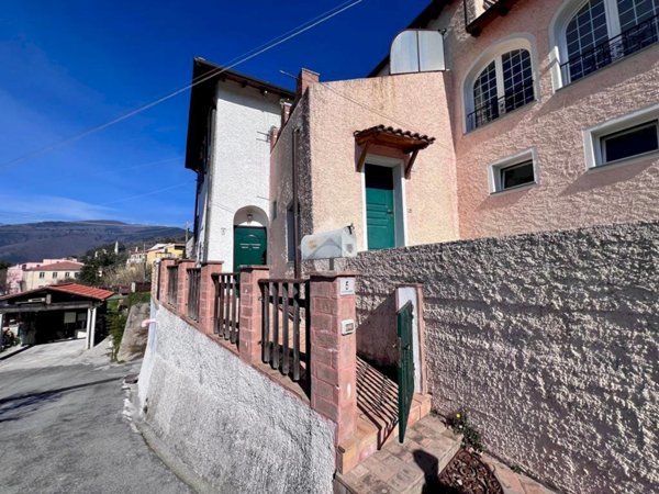 appartamento in vendita a Calice Ligure