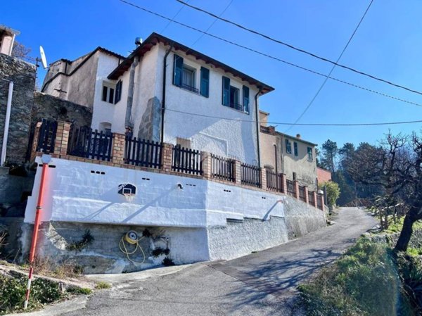 appartamento in vendita a Calice Ligure