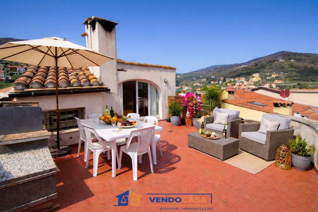 appartamento in vendita a Calice Ligure