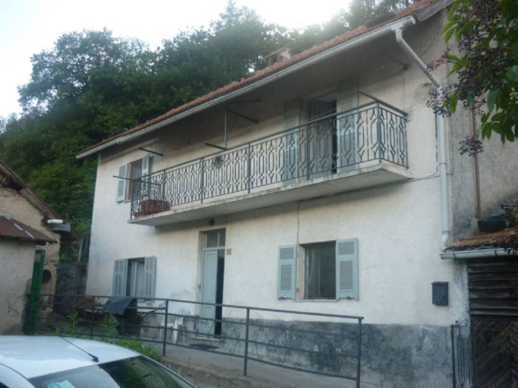 casa indipendente in vendita a Calizzano in zona Mereta