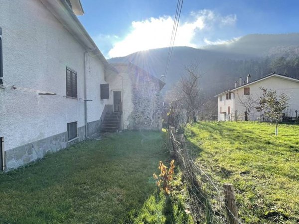 appartamento in vendita a Calizzano in zona Vetria