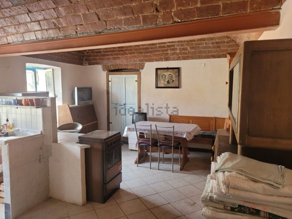 casa indipendente in vendita a Calizzano