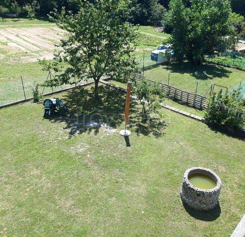 casa indipendente in vendita a Calizzano