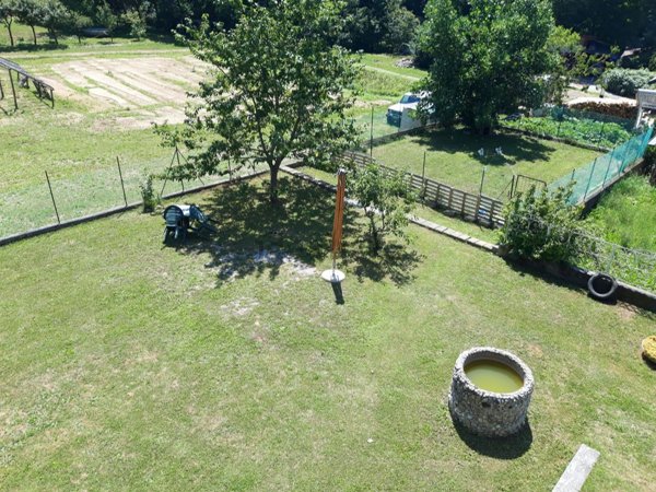 casa indipendente in vendita a Calizzano