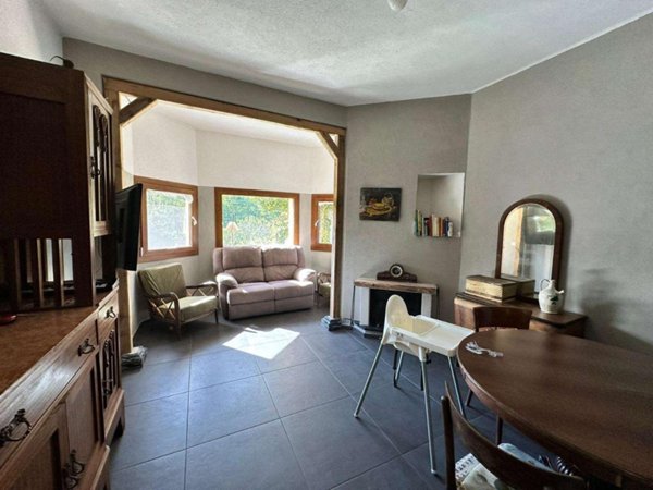 casa indipendente in vendita a Calizzano