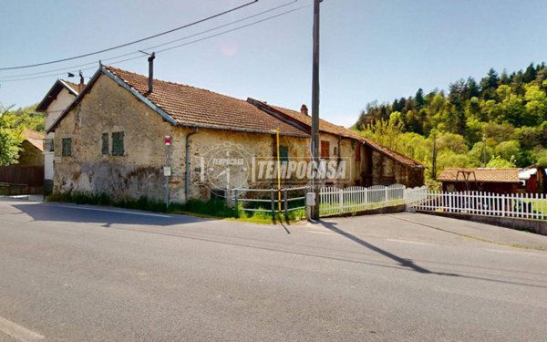 esavano in vendita a Calizzano