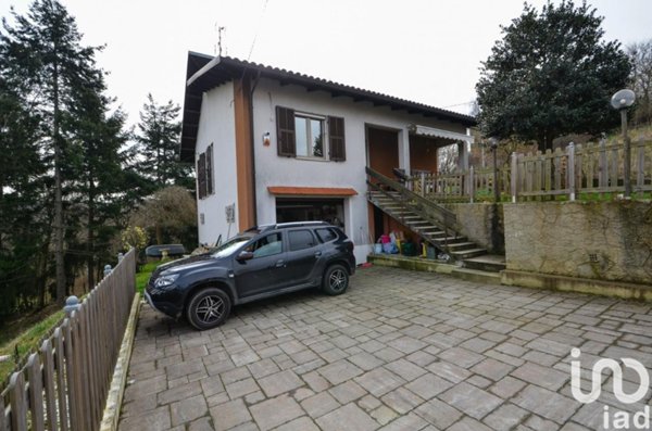 casa indipendente in vendita a Carcare